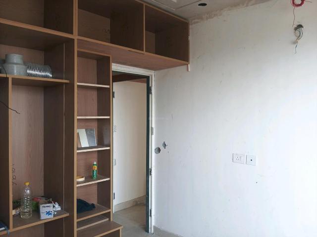2 BHK Apartment in Sector 63 for rent Gurgaon. The reference number is 20292030