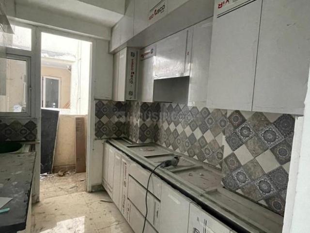2 BHK Apartment in Sector 63 for rent Gurgaon. The reference number is 20309352