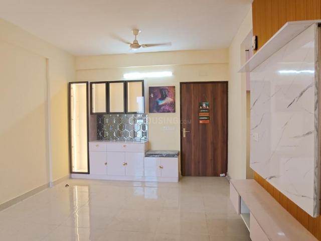 2 BHK Apartment in Sector 63 for rent Gurgaon. The reference number is 20329393
