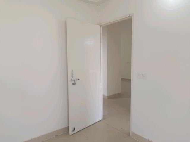 2 BHK Apartment in Sector 63 for rent Gurgaon. The reference number is 20381045