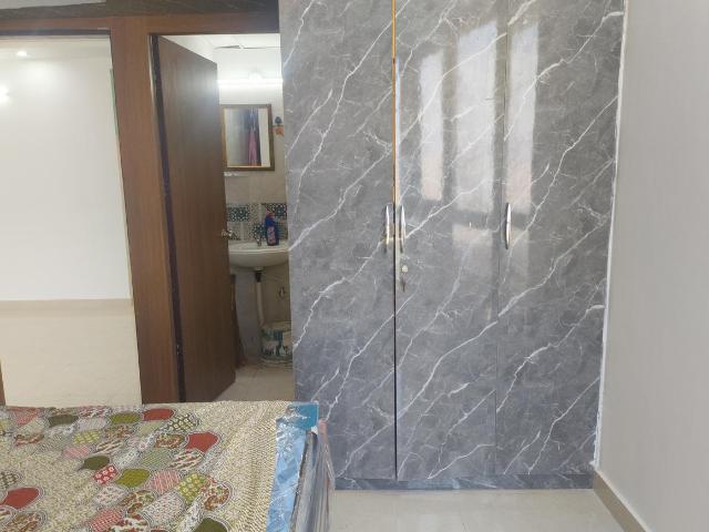 2 BHK Apartment in Sector 63 for resale Gurgaon. The reference number is 19493615