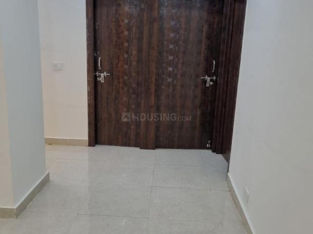 2 BHK Apartment in Sector 63 for resale Gurgaon. The reference number is 20085460
