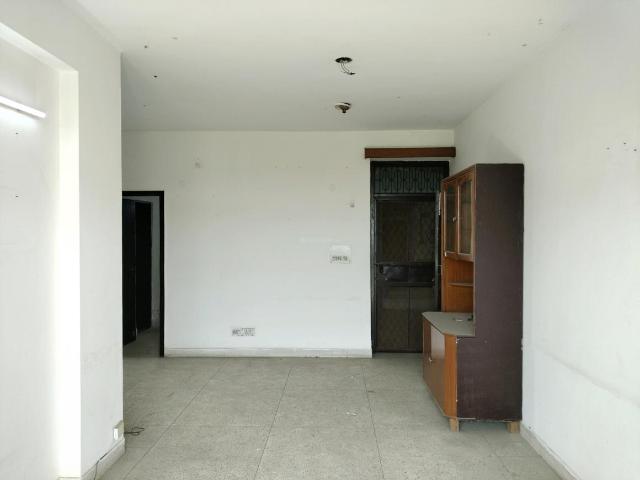 2 BHK Apartment in Sector 6 Dwarka for resale New Delhi. The reference number is 19701203