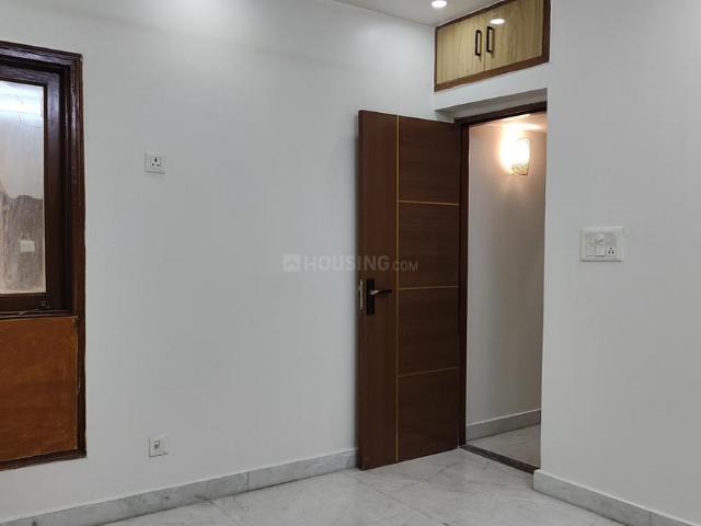 2 BHK Apartment in Sector 6 Dwarka for resale New Delhi. The reference number is 20390092