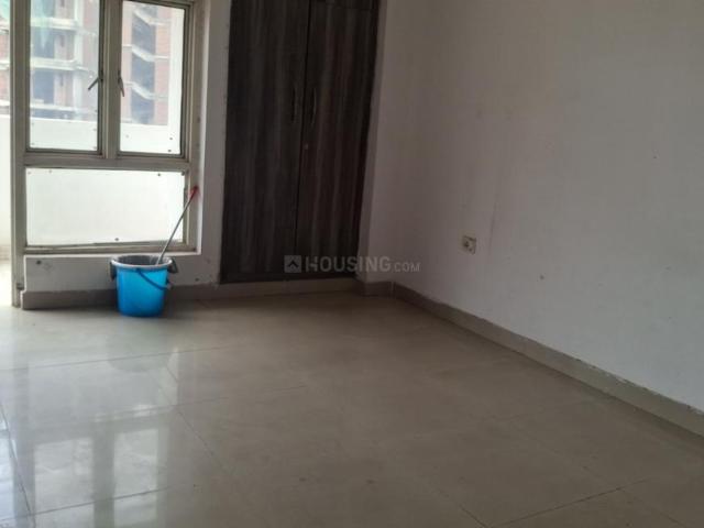 2 BHK Apartment in Sector 74 for rent Noida. The reference number is 20603935