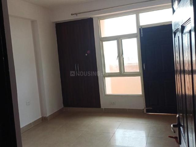 2 BHK Apartment in Sector 74 for rent Noida. The reference number is 20667981