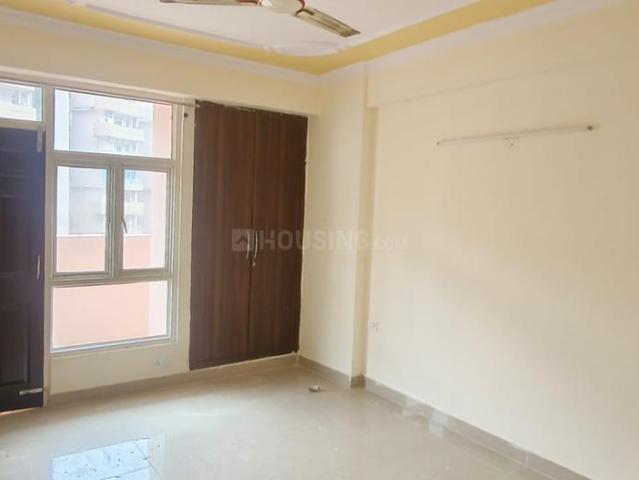 2 BHK Apartment in Sector 74 for rent Noida. The reference number is 20773368