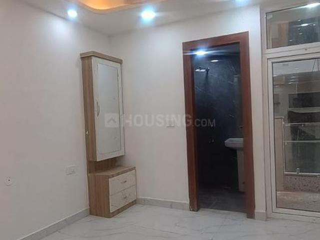 2 BHK Apartment in Sector 73 for resale Noida. The reference number is 19963027