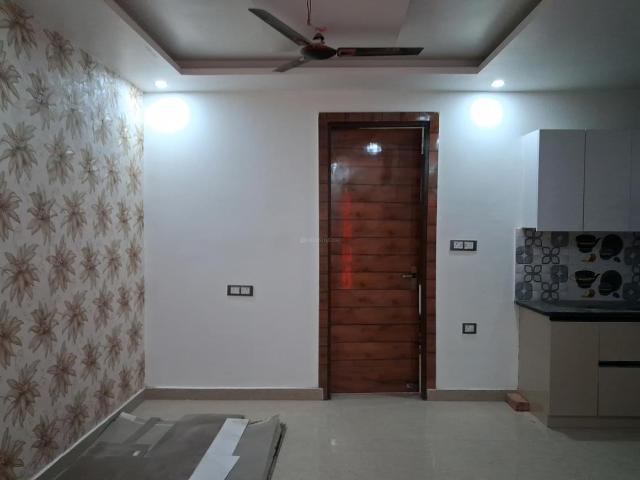 2 BHK Apartment in Sector 74 for resale Noida. The reference number is 20575667