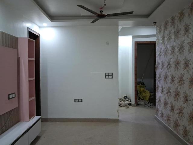 2 BHK Apartment in Sector 74 for resale Noida. The reference number is 20724988