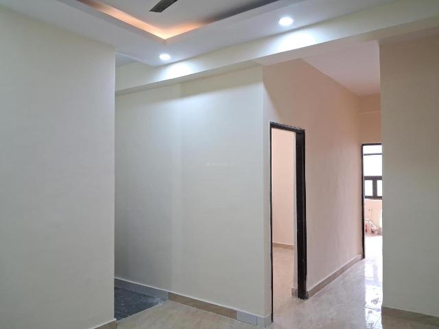 2 BHK Apartment in Sector 74 for resale Noida. The reference number is 20788357