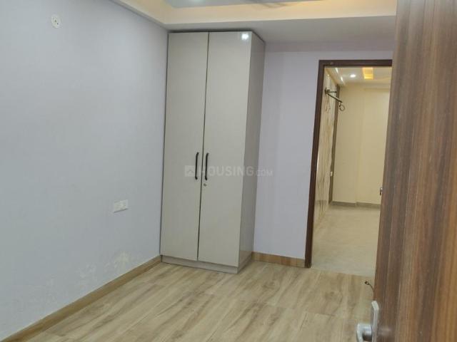2 BHK Apartment in Sector 74 for resale Noida. The reference number is 20209083