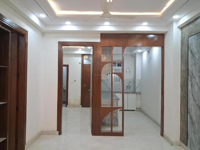 2 BHK Apartment in Sector 73 for resale Noida. The reference number is 20294218