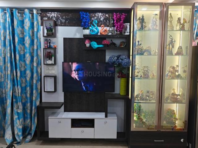 2 BHK Apartment in Sector 74 for resale Noida. The reference number is 7992229