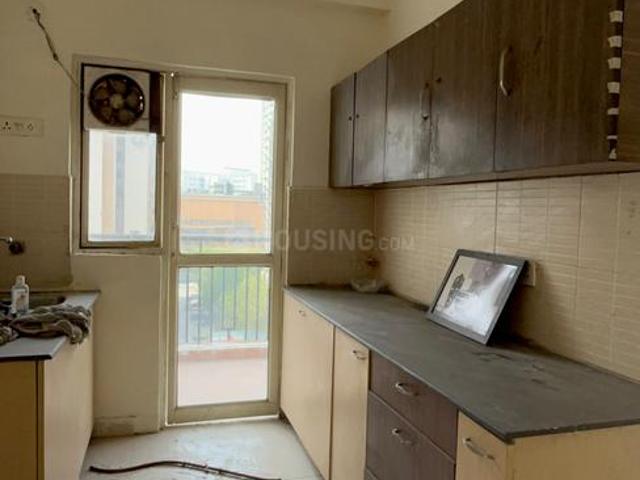 2 BHK Apartment in Sector 75 for rent Noida. The reference number is 19758510