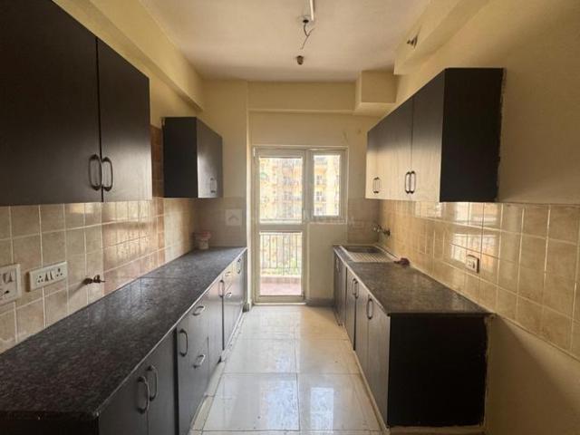 2 BHK Apartment in Sector 75 for rent Noida. The reference number is 20138590