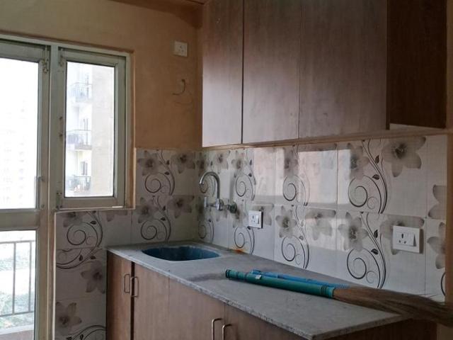 2 BHK Apartment in Sector 75 for resale Noida. The reference number is 16408476