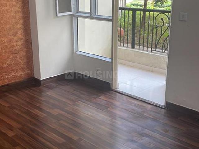 2 BHK Apartment in Sector 75 for resale Noida. The reference number is 20680055