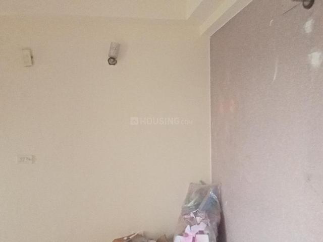 2 BHK Apartment in Sector 75 for resale Noida. The reference number is 20153507