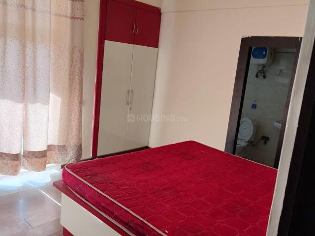 2 BHK Apartment in Sector 76 for rent Noida. The reference number is 20039153