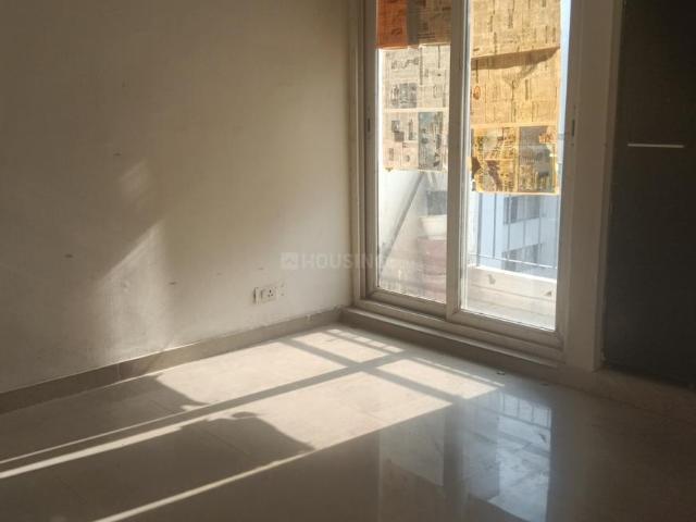 2 BHK Apartment in Sector 76 for rent Noida. The reference number is 20058699