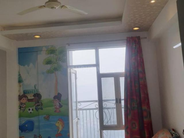 2 BHK Apartment in Sector 76 for rent Noida. The reference number is 20921725