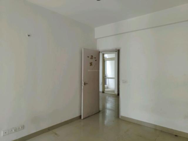 2 BHK Apartment in Sector 76 for rent Gurgaon. The reference number is 16961965