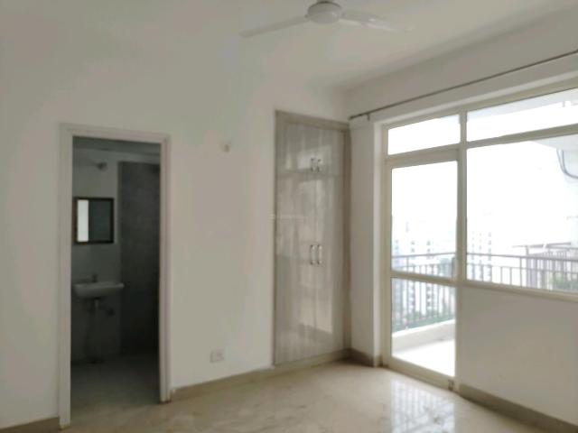 2 BHK Apartment in Sector 76 for rent Gurgaon. The reference number is 17026936