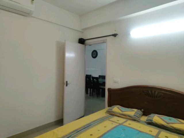 2 BHK Apartment in Sector 76 for rent Gurgaon. The reference number is 17177962