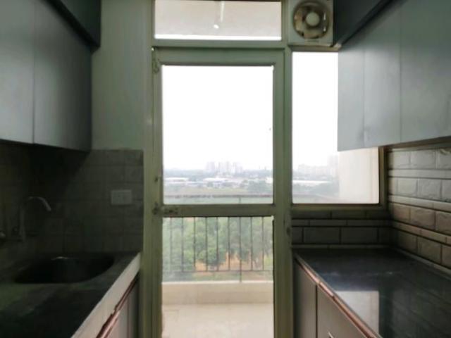 2 BHK Apartment in Sector 76 for rent Gurgaon. The reference number is 17388433