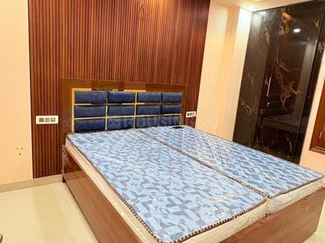 2 BHK Apartment in Sector 76 for rent Gurgaon. The reference number is 19407601