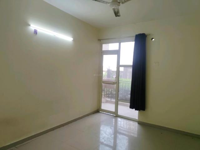 2 BHK Apartment in Sector 76 for rent Gurgaon. The reference number is 19606821