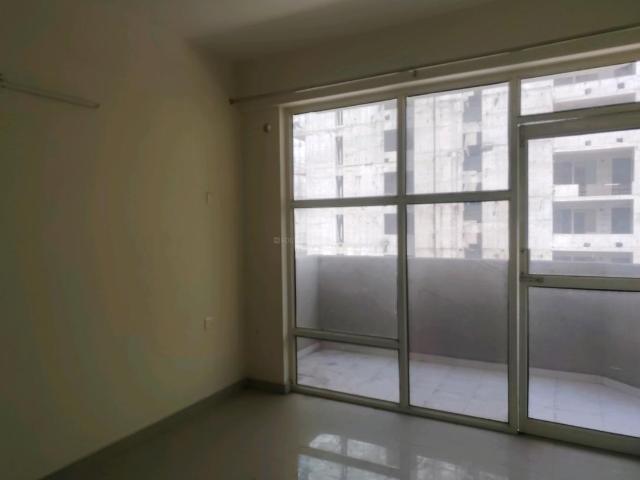 2 BHK Apartment in Sector 76 for rent Gurgaon. The reference number is 19947996