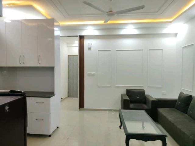 2 BHK Apartment in Sector 76 for rent Gurgaon. The reference number is 19948094