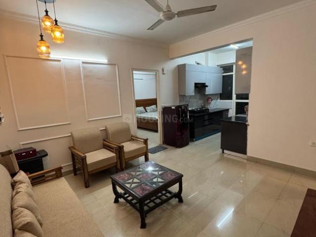 2 BHK Apartment in Sector 76 for rent Gurgaon. The reference number is 19995649