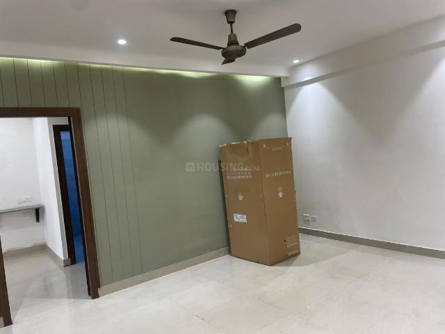 2 BHK Apartment in Sector 76 for rent Gurgaon. The reference number is 19995235