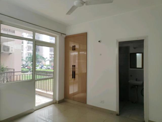 2 BHK Apartment in Sector 76 for rent Gurgaon. The reference number is 19141504