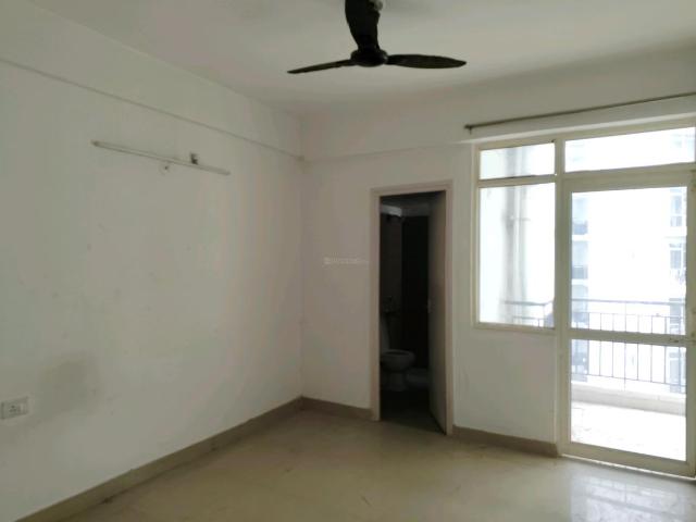 2 BHK Apartment in Sector 76 for rent Gurgaon. The reference number is 19144822