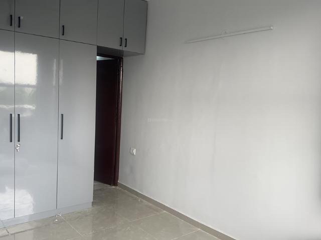 2 BHK Apartment in Sector 76 for rent Gurgaon. The reference number is 20414090