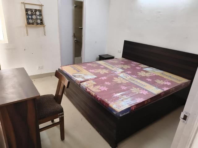 2 BHK Apartment in Sector 76 for rent Gurgaon. The reference number is 20420418