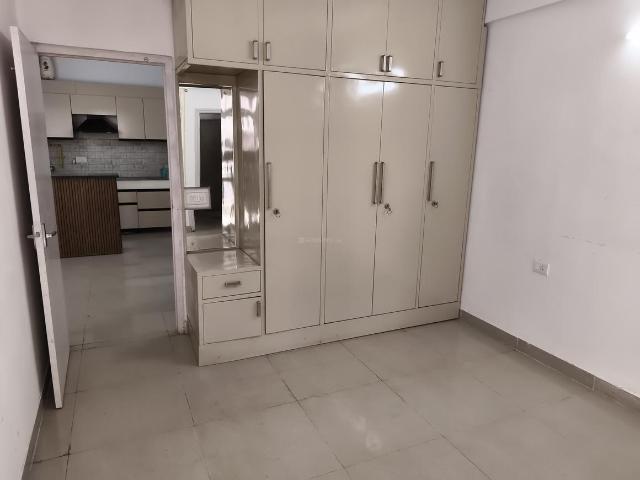 2 BHK Apartment in Sector 76 for rent Gurgaon. The reference number is 20420863