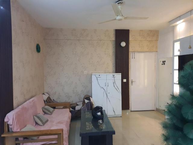 2 BHK Apartment in Sector 76 for rent Gurgaon. The reference number is 20476377