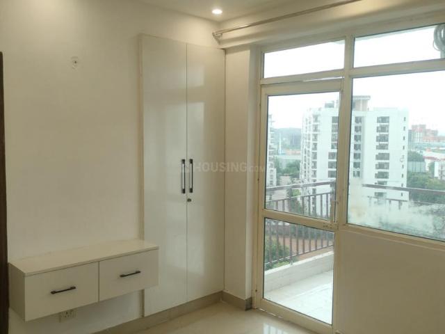 2 BHK Apartment in Sector 76 for rent Gurgaon. The reference number is 20535919