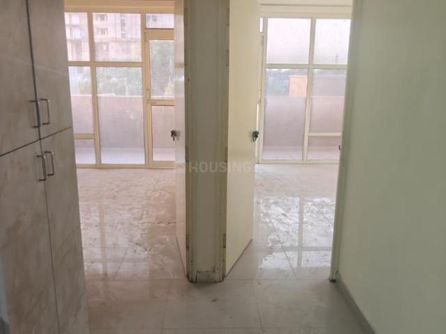 2 BHK Apartment in Sector 76 for rent Gurgaon. The reference number is 20556062
