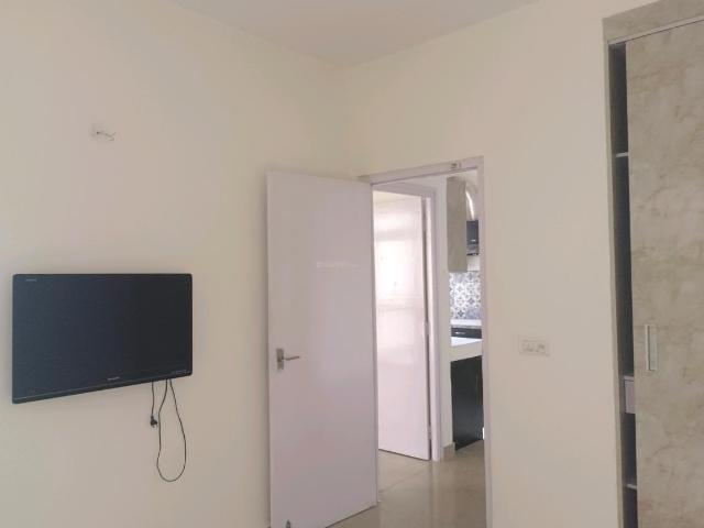 2 BHK Apartment in Sector 76 for rent Gurgaon. The reference number is 20580816