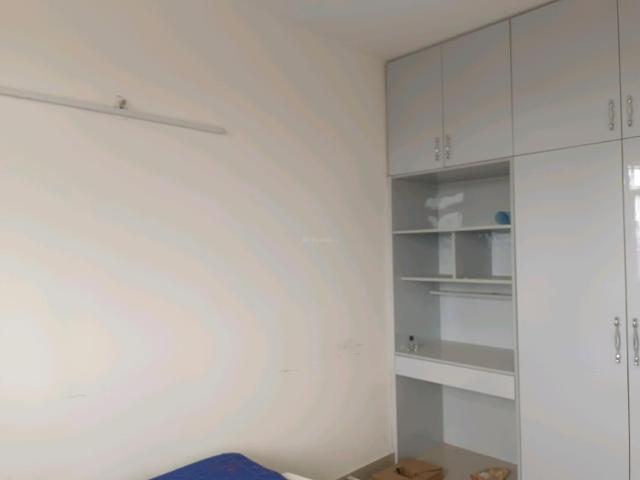 2 BHK Apartment in Sector 76 for rent Gurgaon. The reference number is 20580840