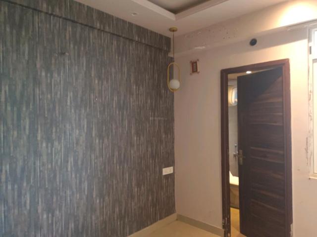 2 BHK Apartment in Sector 76 for rent Gurgaon. The reference number is 20580855