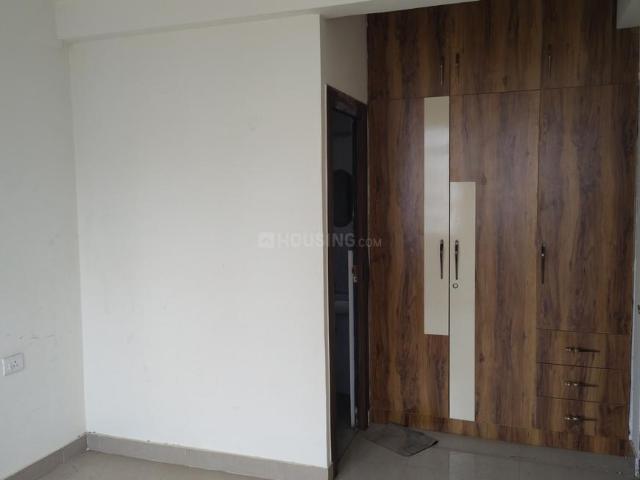 2 BHK Apartment in Sector 76 for rent Gurgaon. The reference number is 20659539