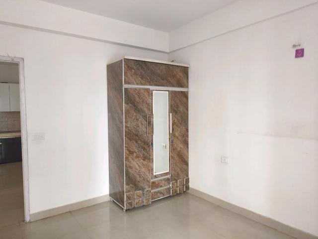 2 BHK Apartment in Sector 76 for rent Gurgaon. The reference number is 20688522