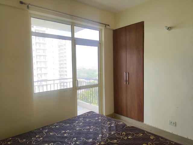 2 BHK Apartment in Sector 76 for rent Gurgaon. The reference number is 20688729